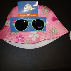 Girls' Pink Floral Bucket Hat with Green Sunglasses